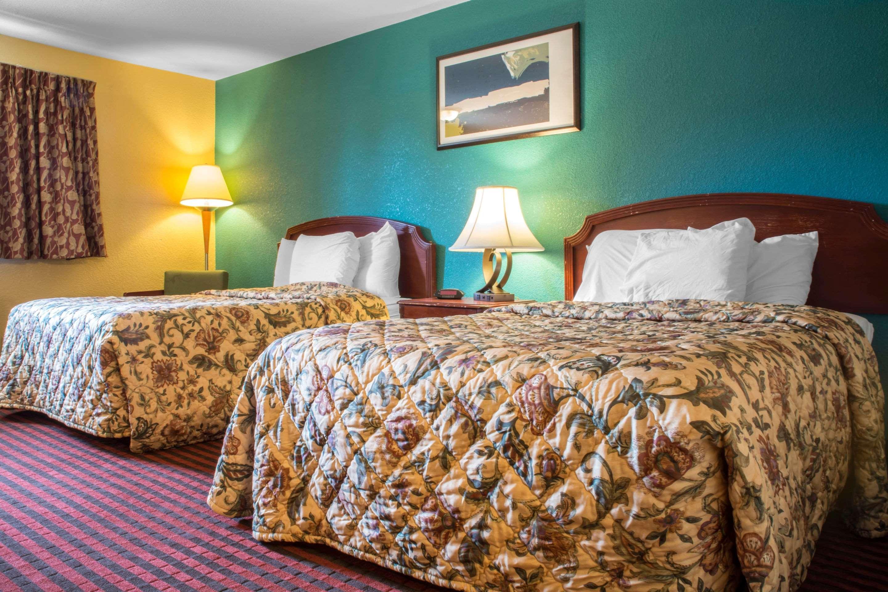 Econo Lodge Hotel Μπράντφορντ Εξωτερικό φωτογραφία