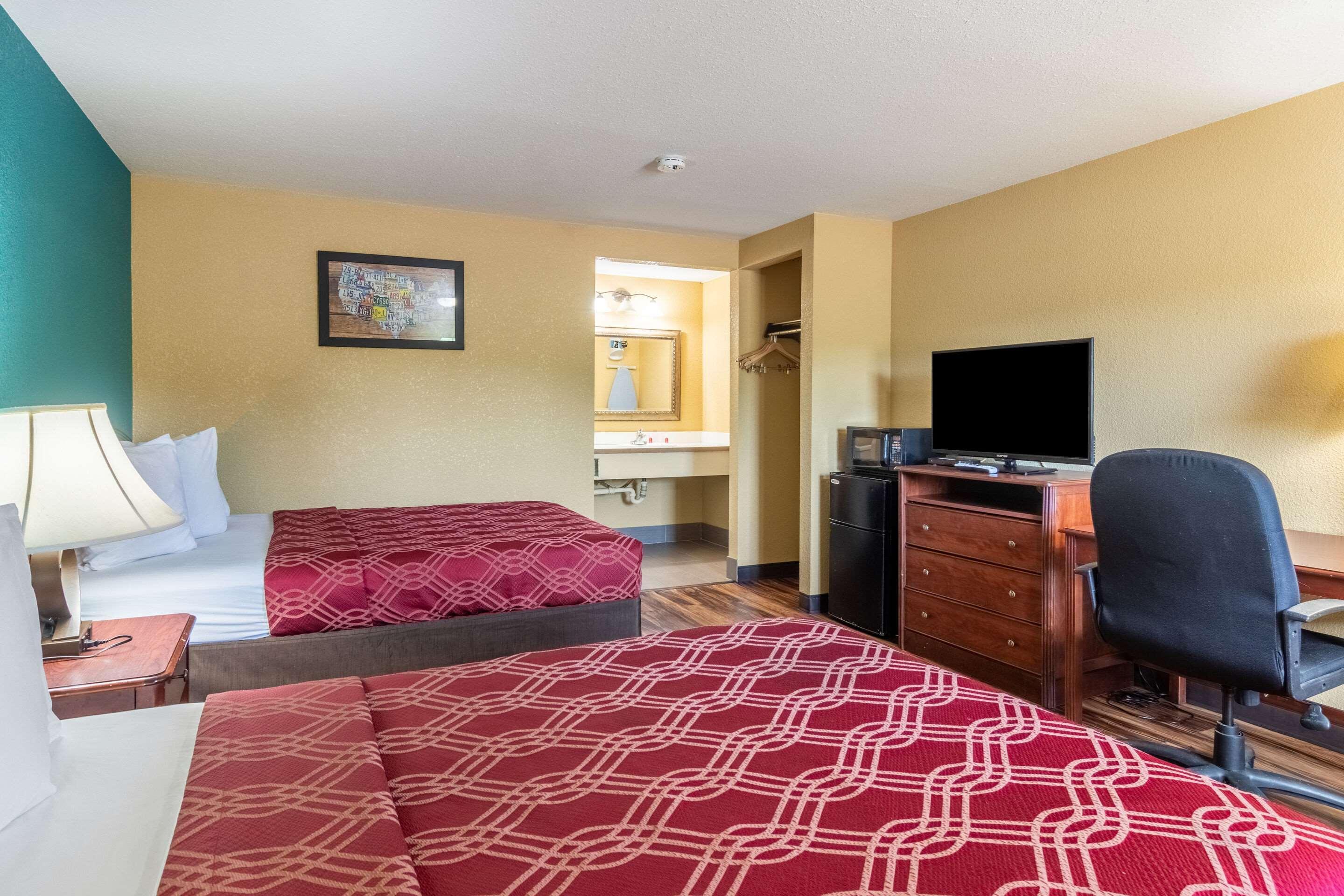 Econo Lodge Hotel Μπράντφορντ Εξωτερικό φωτογραφία