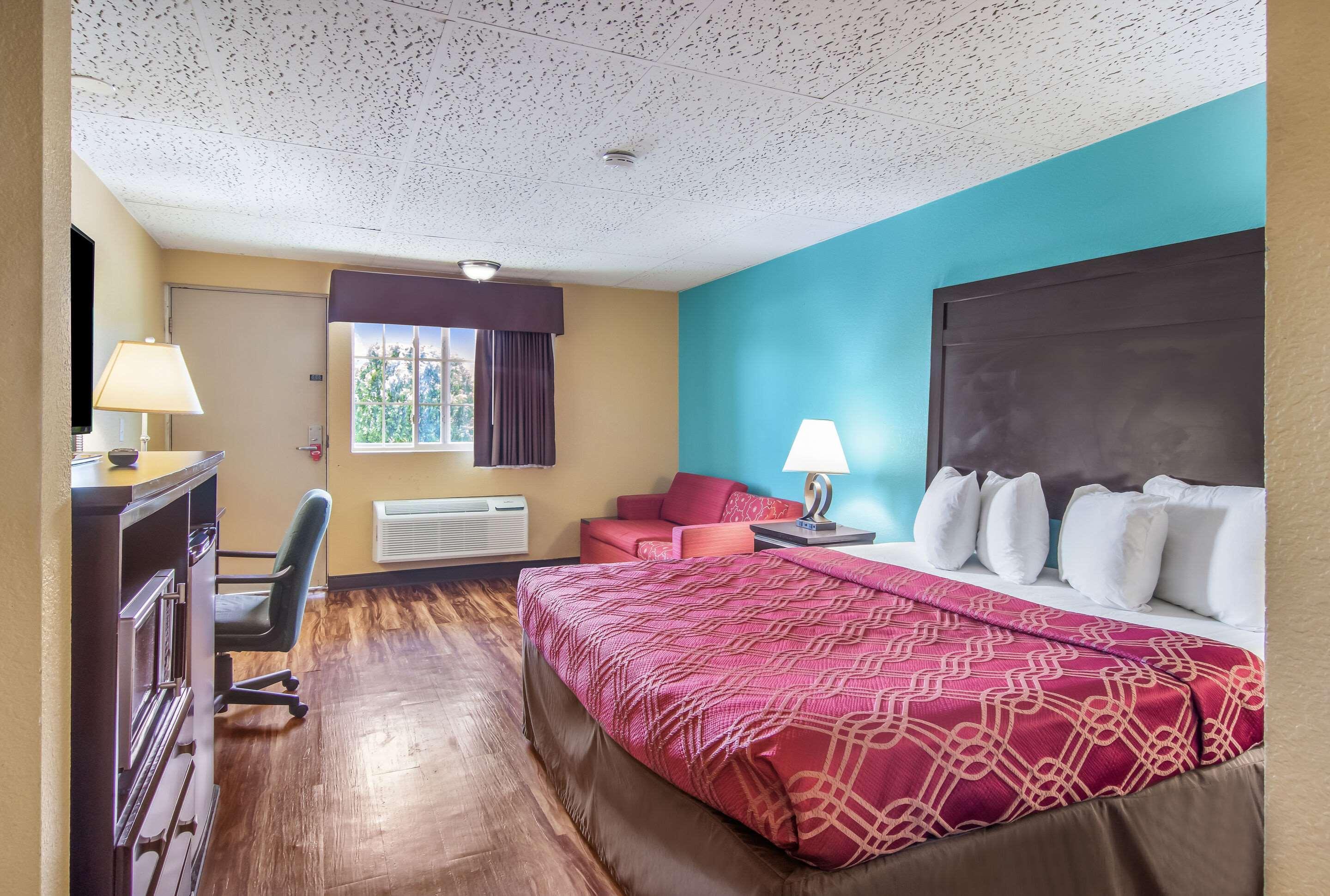 Econo Lodge Hotel Μπράντφορντ Εξωτερικό φωτογραφία