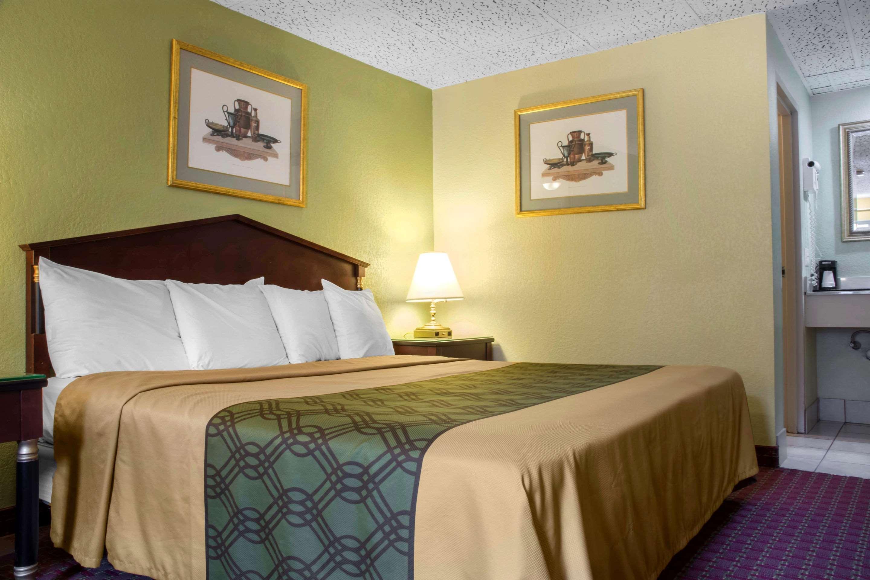 Econo Lodge Hotel Μπράντφορντ Εξωτερικό φωτογραφία
