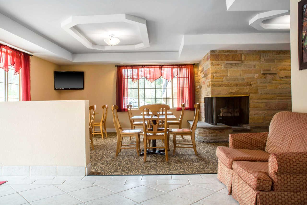 Econo Lodge Hotel Μπράντφορντ Εξωτερικό φωτογραφία