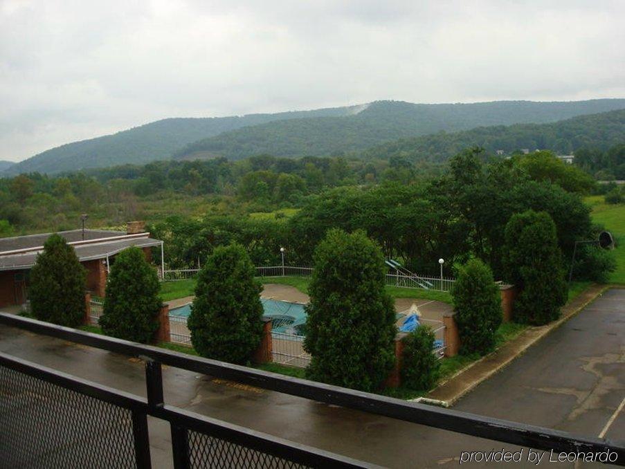 Econo Lodge Hotel Μπράντφορντ Εξωτερικό φωτογραφία